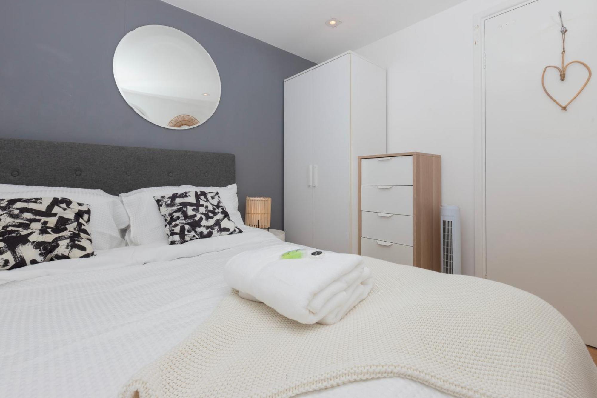 Cosy Ground Floor Apartment London Bagian luar foto