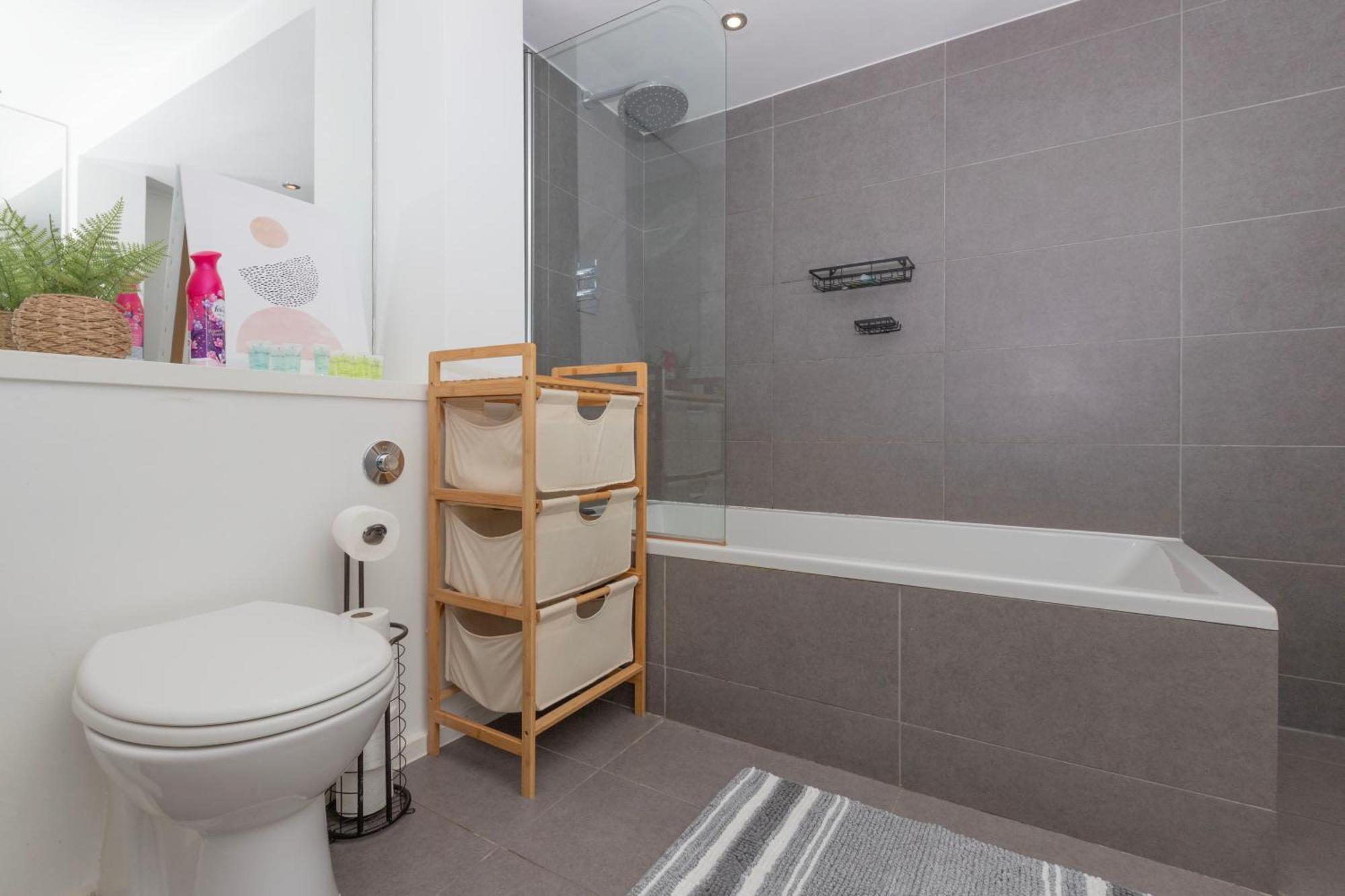 Cosy Ground Floor Apartment London Bagian luar foto