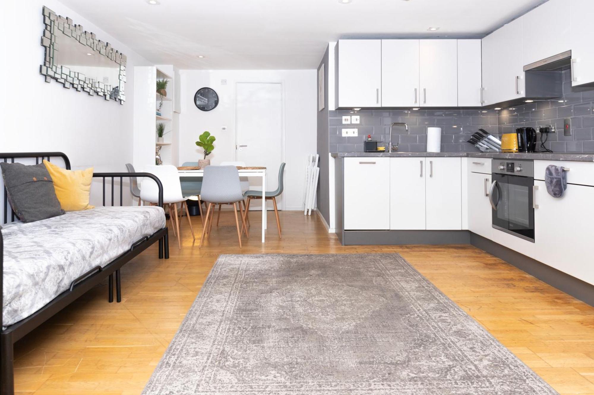 Cosy Ground Floor Apartment London Bagian luar foto