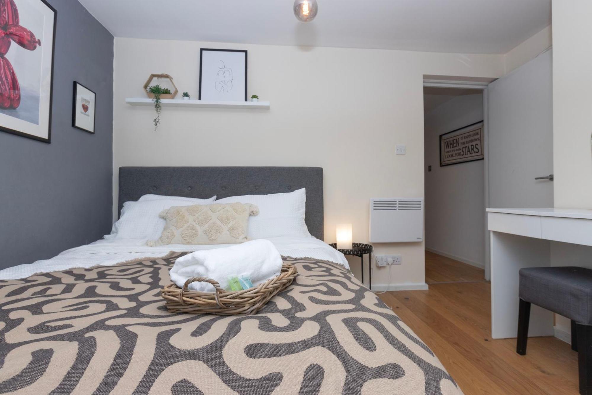 Cosy Ground Floor Apartment London Bagian luar foto