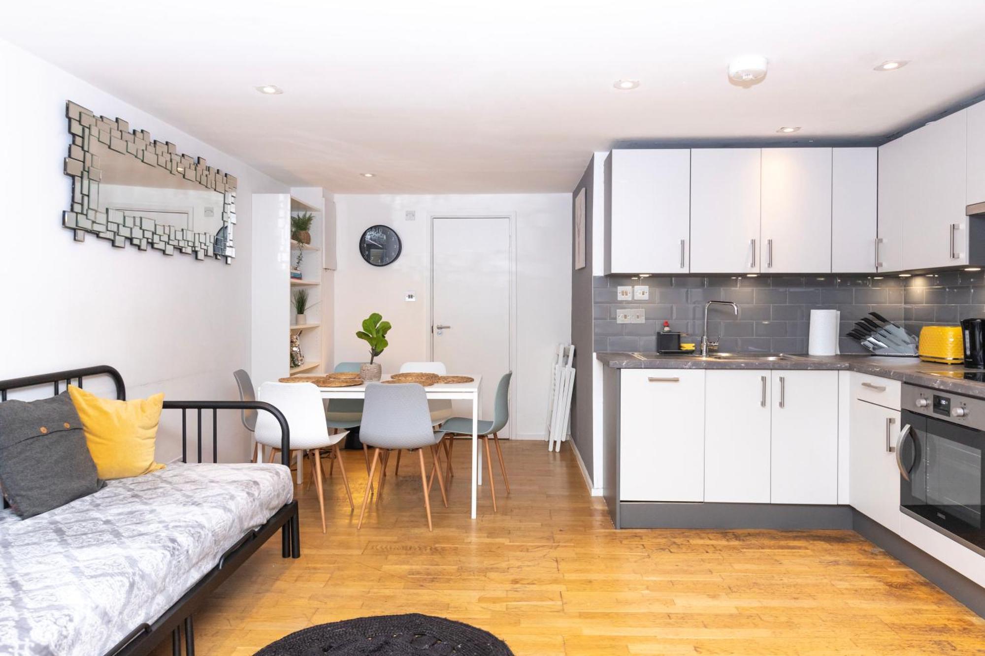 Cosy Ground Floor Apartment London Bagian luar foto
