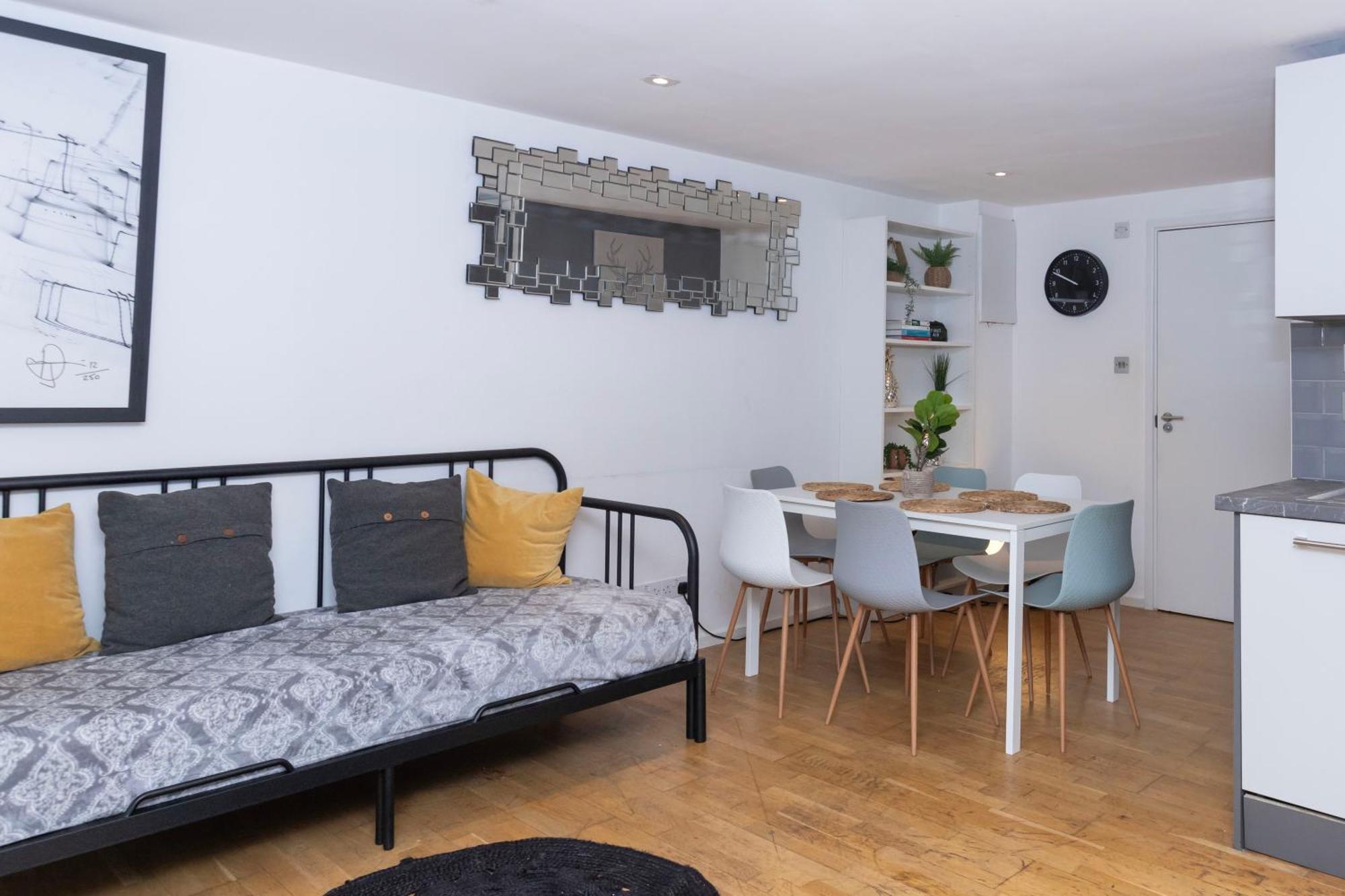 Cosy Ground Floor Apartment London Bagian luar foto