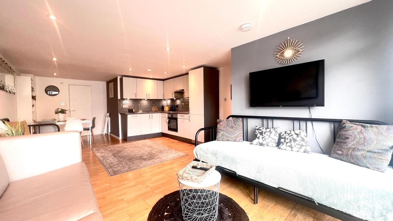 Cosy Ground Floor Apartment London Bagian luar foto